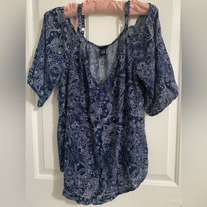 TORRID..Women's Blue Paisley cold shoulder Top